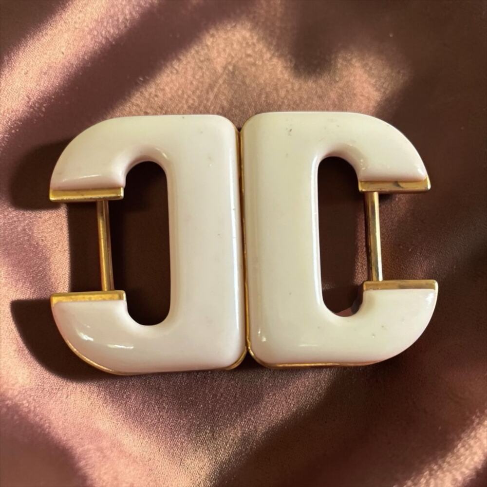 Chunky Ivory Enamel Belt Buckle Gold Mod 70s 80s Statement Geometric